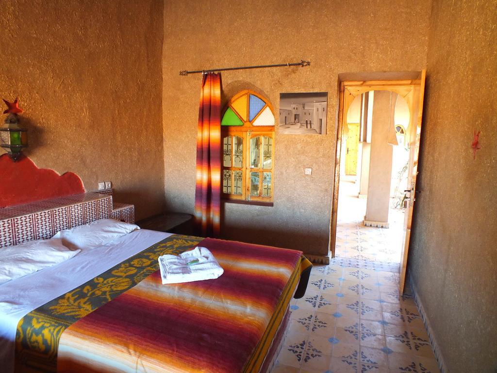Auberge De Charme Les Dunes D'Or Merzouga Habitación foto